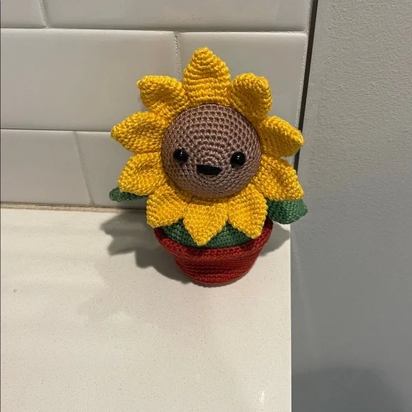 Flower Child Sunflower Bear Hand Crafted Figure and Pot Amigurumi Crochet Decor - Picture 4 of 13